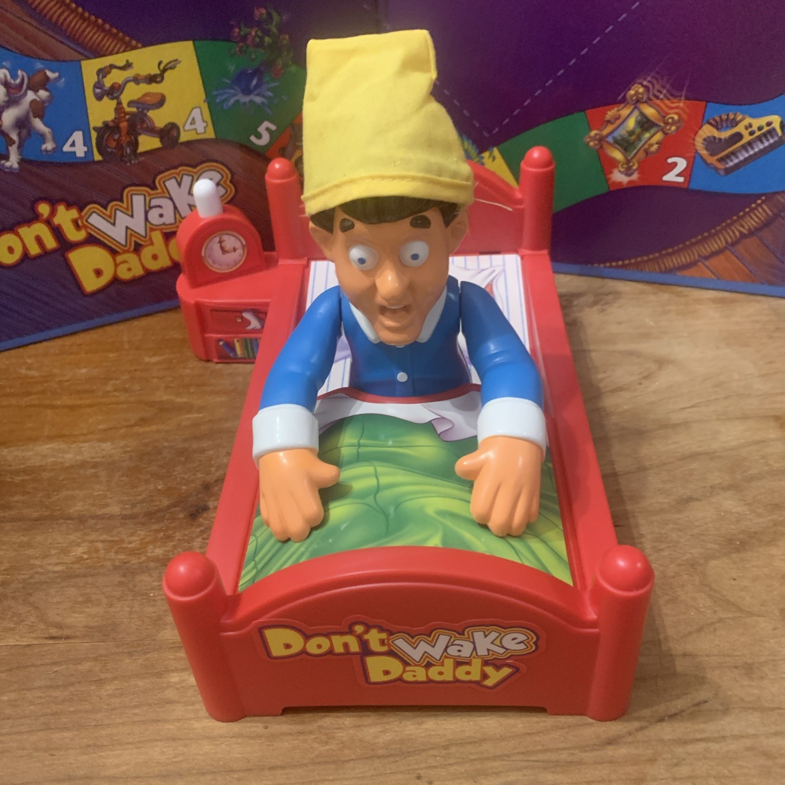 Don’t Wake Daddy Kid’s Board Game 2001 Milton Bradley See Description