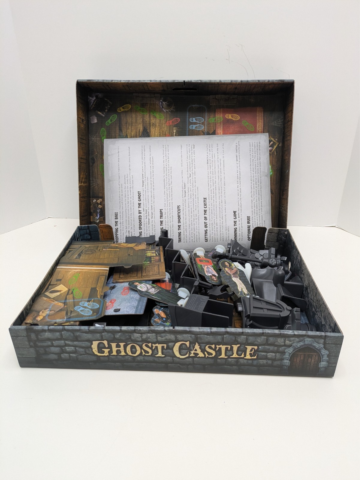 2020 Ghost Castle: Enter If You Dare! Board Family Game Buffalo Games So Cute
