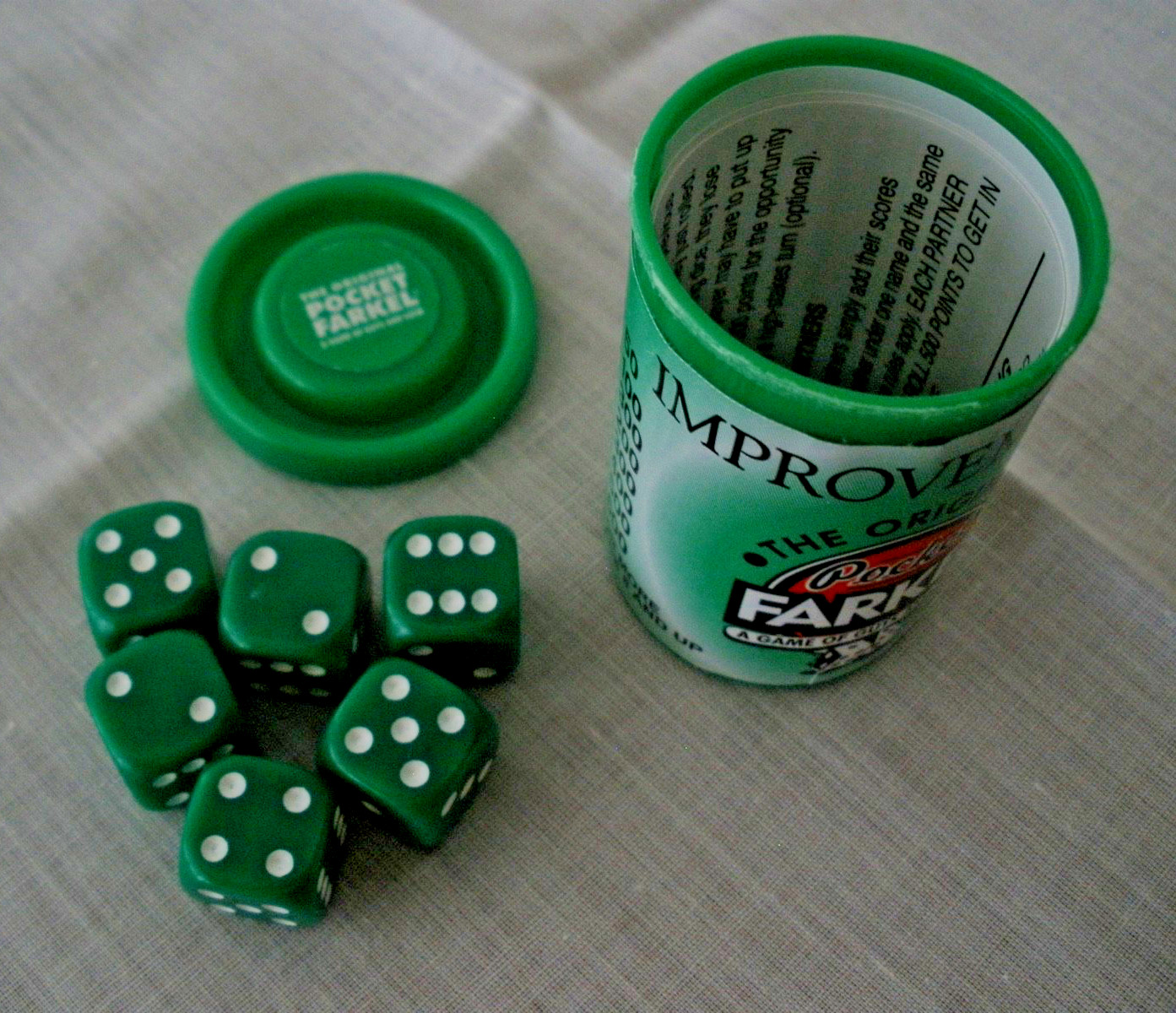 Vintage 1997 IMPROVEMENTS ORIGINAL POCKET FARKEL GAME Luck and Guts Game RARE