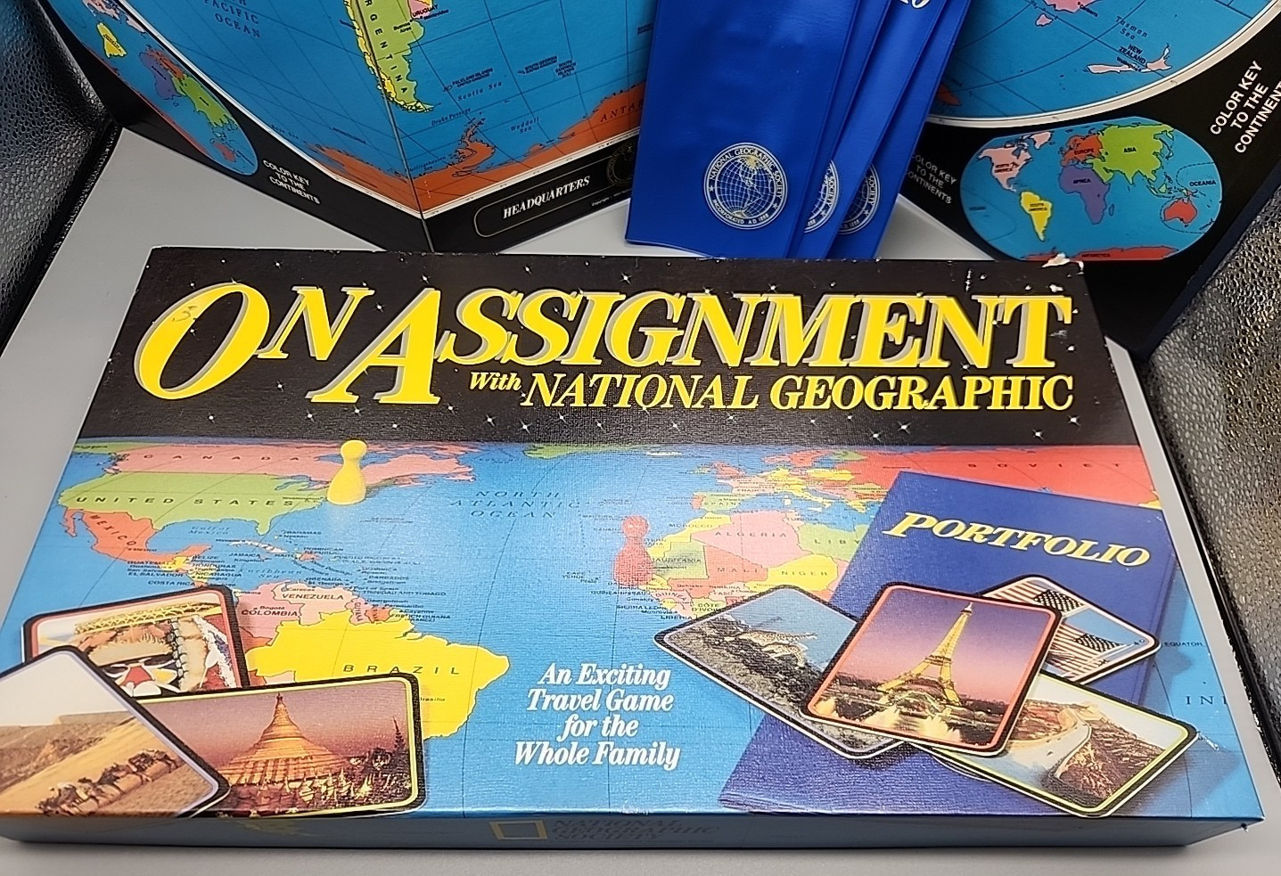 On Assignment With National Geographic Board Game. Complete 1990