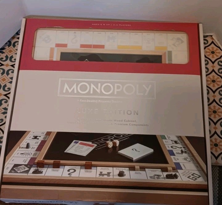 Monopoly Luxe Edition Maple Wood Cabinet Luxury Premium Game Board
