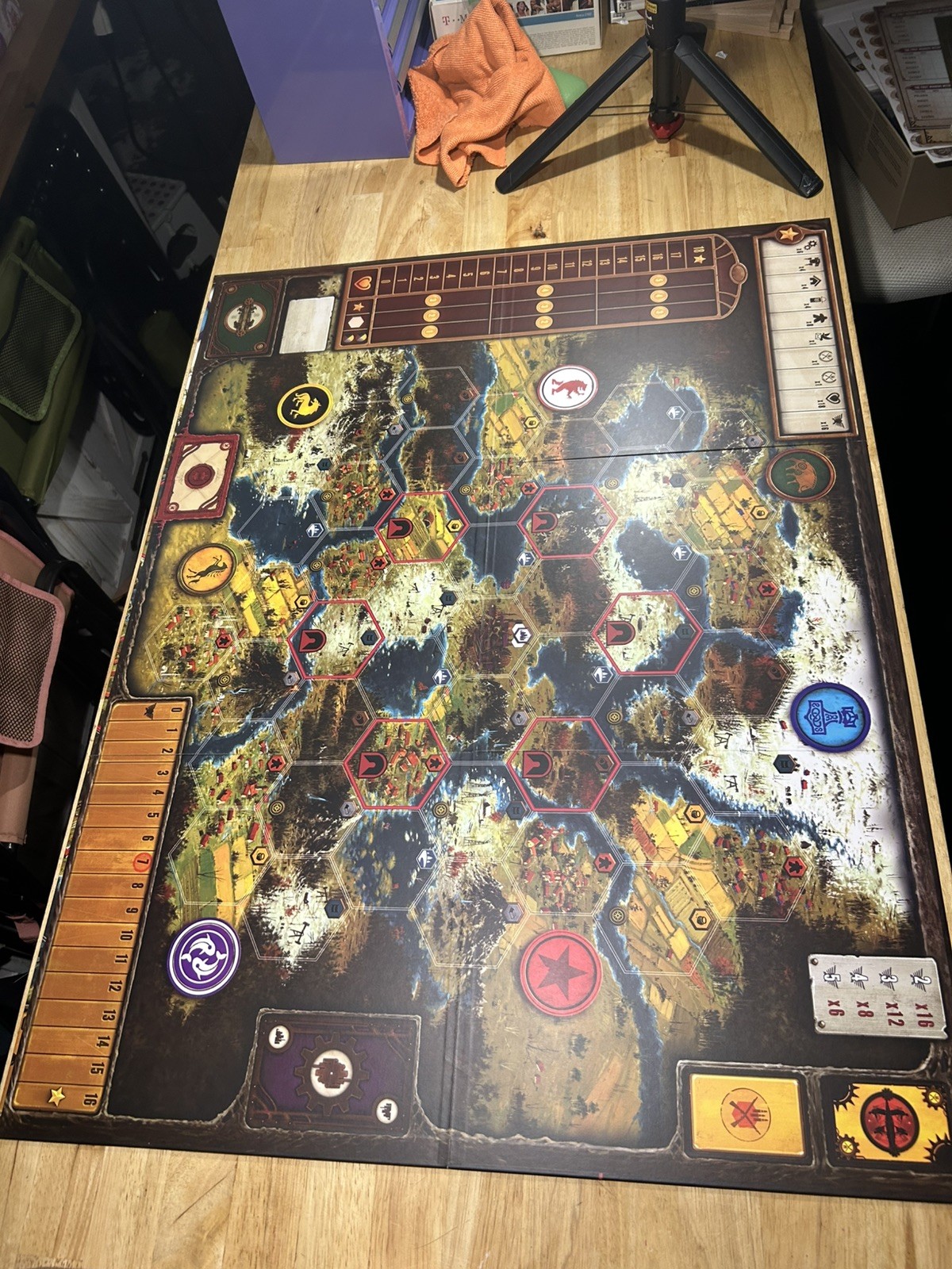 Stonemaier Games Scythe Board Game, 1-5 Players, Ages 14+, READ DESCRIPTION
