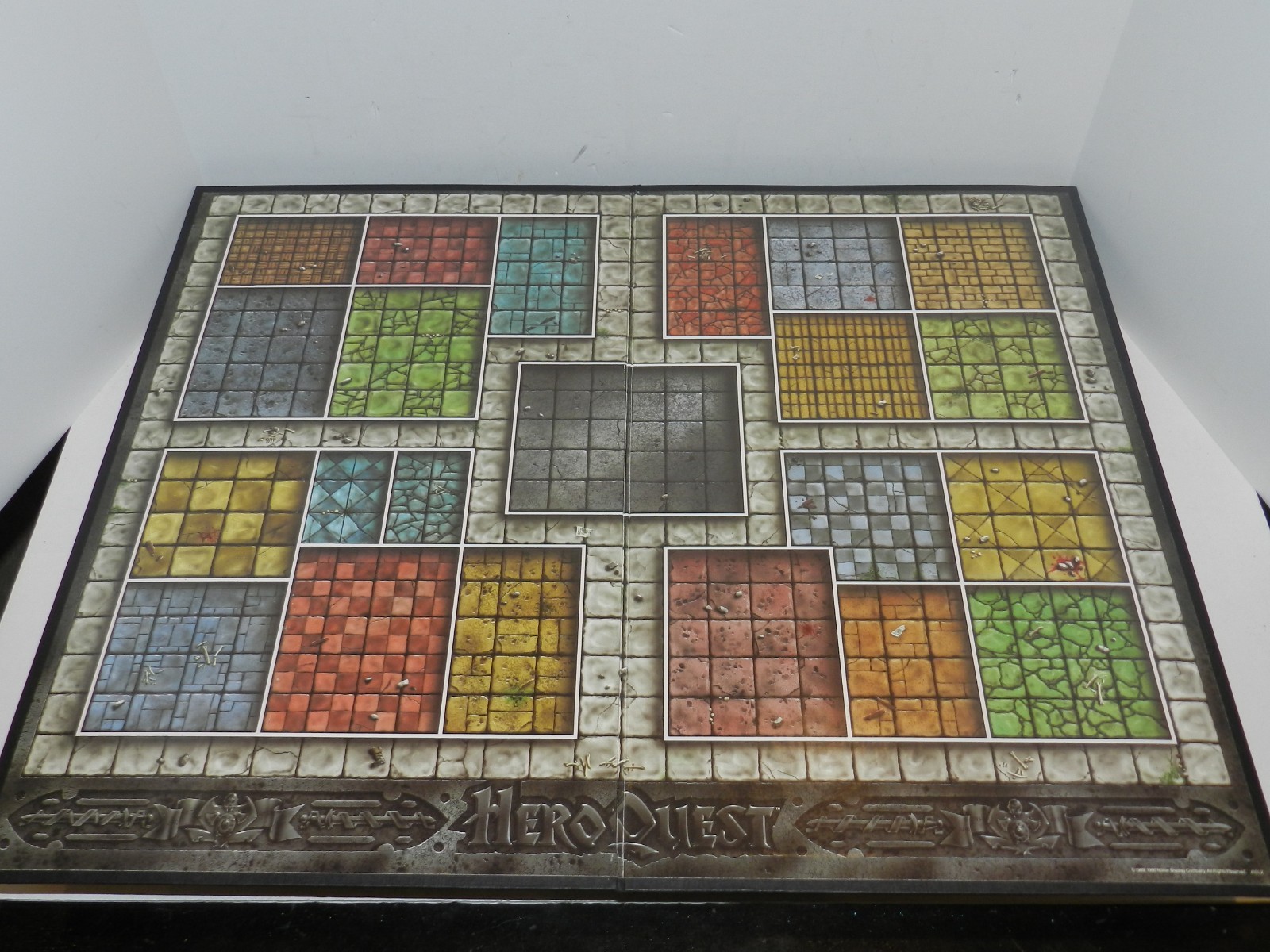 1989 Hero Quest Board Game HeroQuest Milton Bradley Complete Good Cond