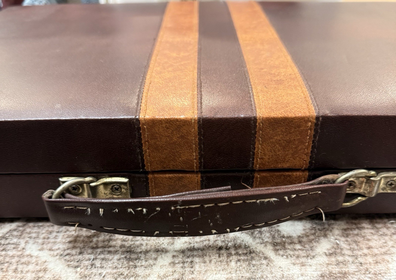 Vintage Backgammon Set Travel Case Leatherette Complete w Dice Cups 1950s 60s