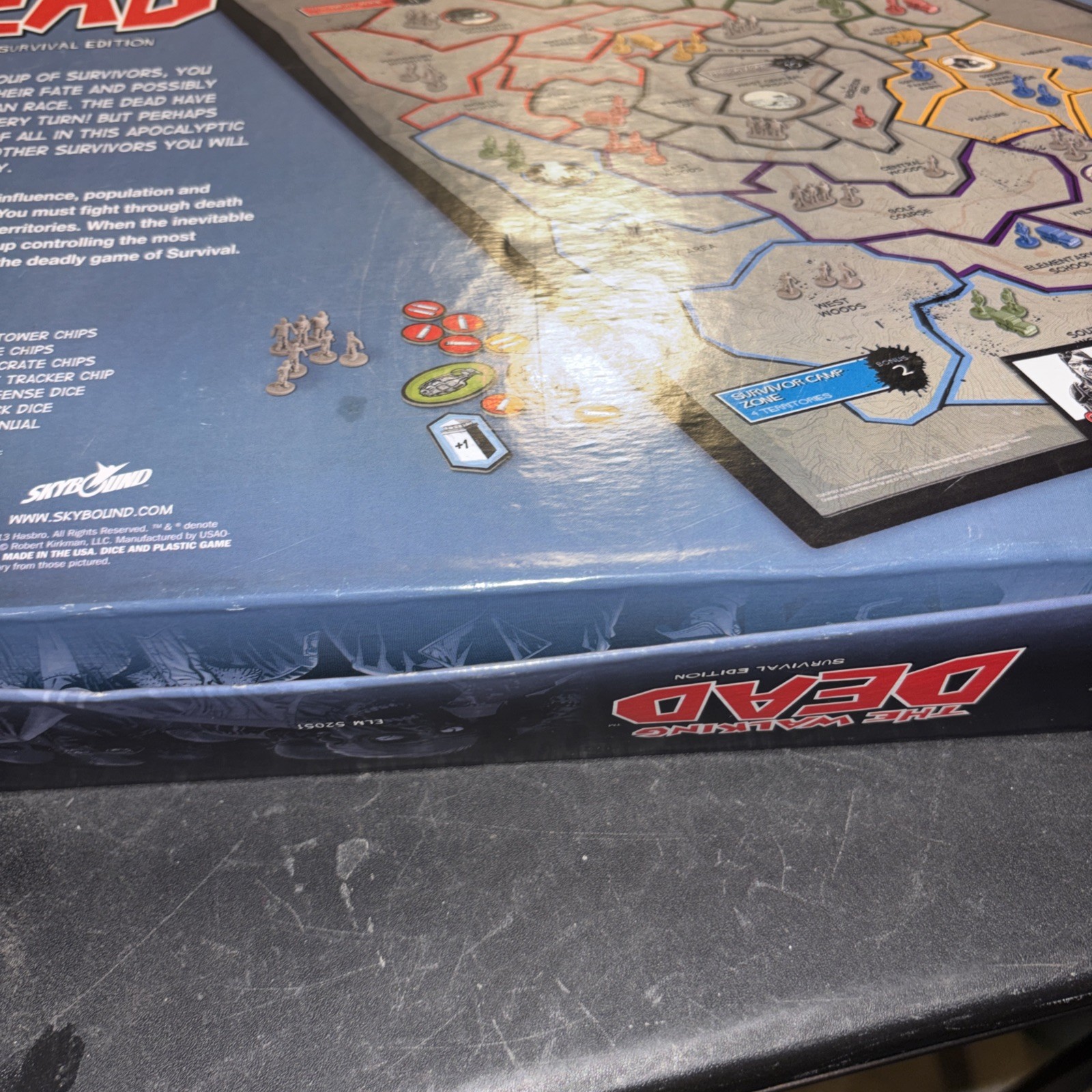 Risk The Walking Dead Survival Edition Board Game Hasbro 2013 Opened Unused