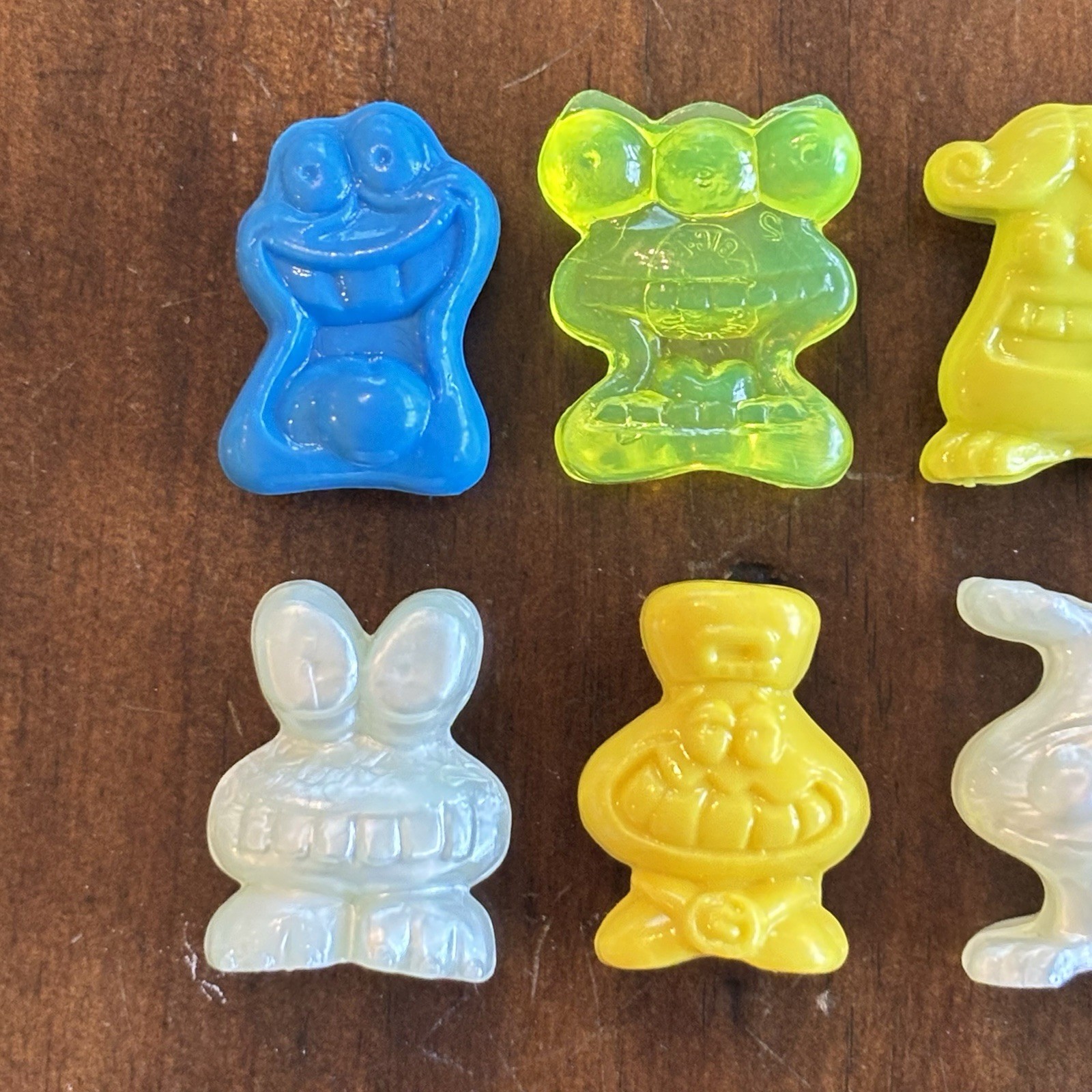 SET of Skinny Bombers Gogo’s Crazy Bones USA version set of 8 Figures