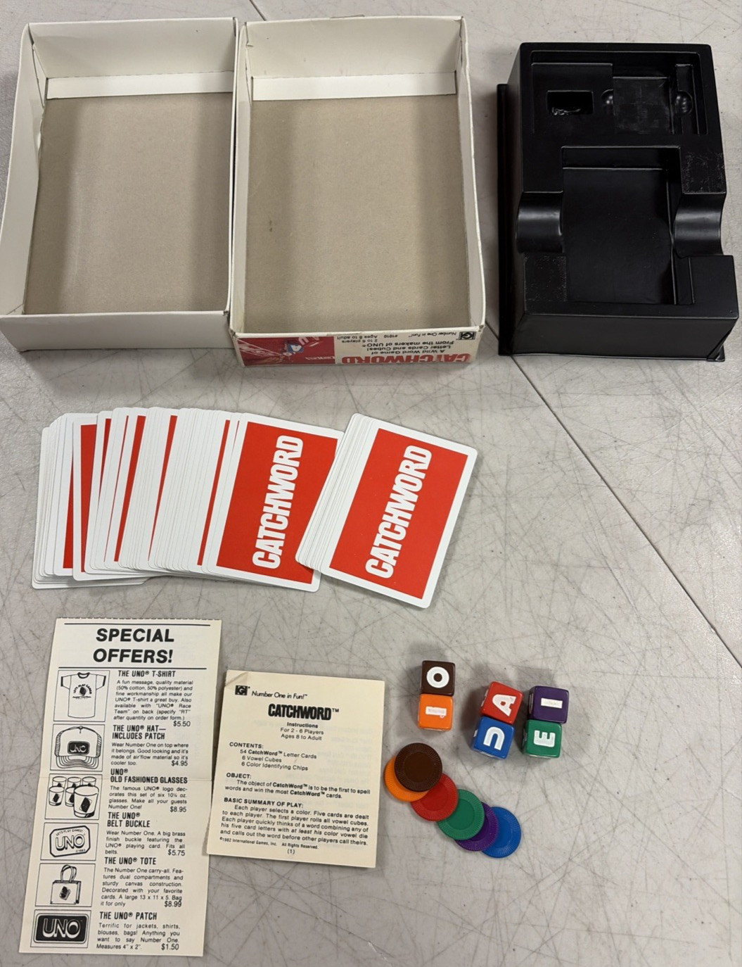 Warner Brothers Vintage Word Game CatchWord 1982 Complete