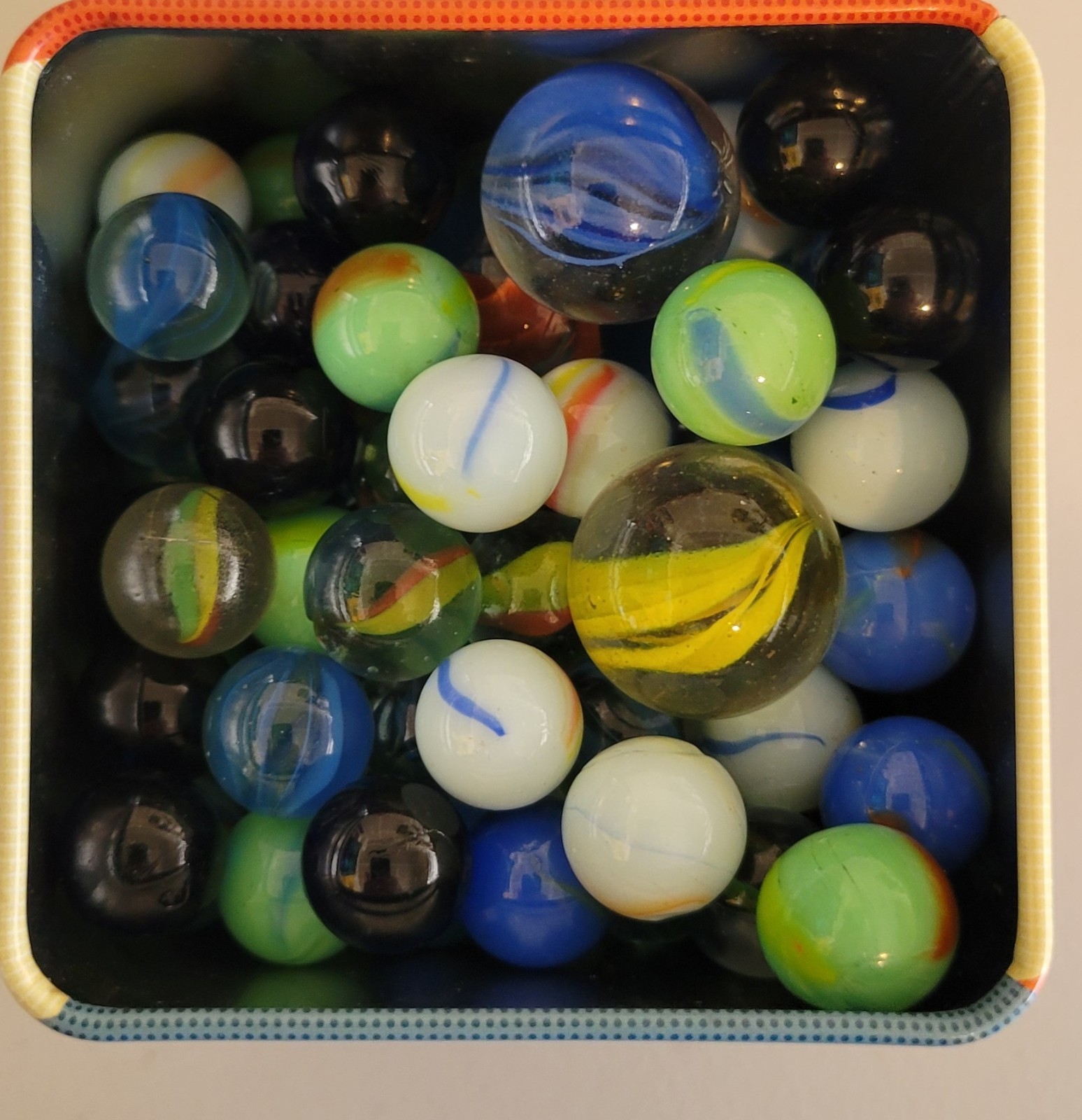 Neato! Classics Marbles In A Tin Box by Toysmith – Retro Nostalgia Glass…