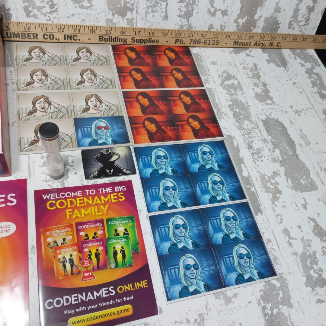 CODENAMES NEW Board Game Spy Czech Games Edition Vlaada Chvatil Open Box