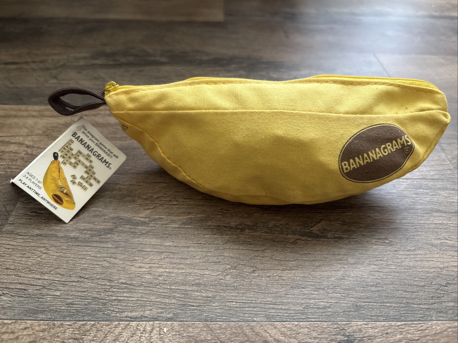 NEW Bananagrams Game Crossword Word Play Complete W/Tiles Zip Bag Instructions