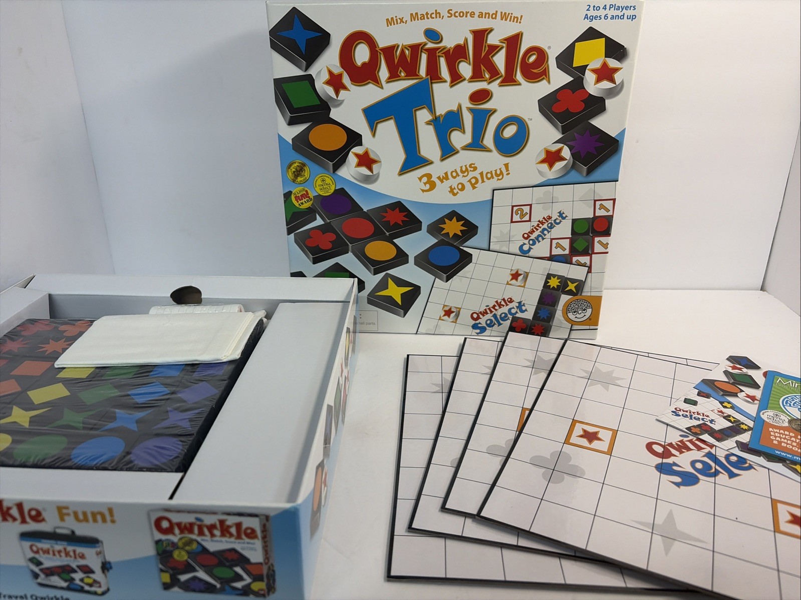 Qwirkle Trio 3 in 1 Game COMPLETE MindWare 2013 Tiles Strategy Select Connect