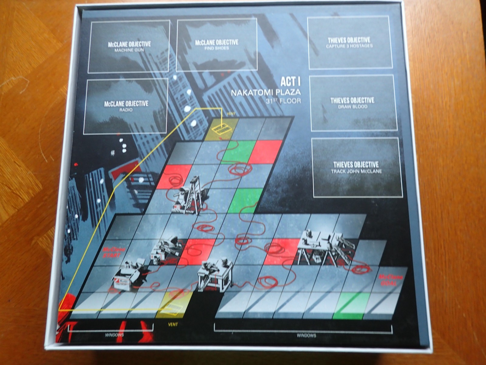 Die Hard The Nakatommi Heist USAOpoly Board game