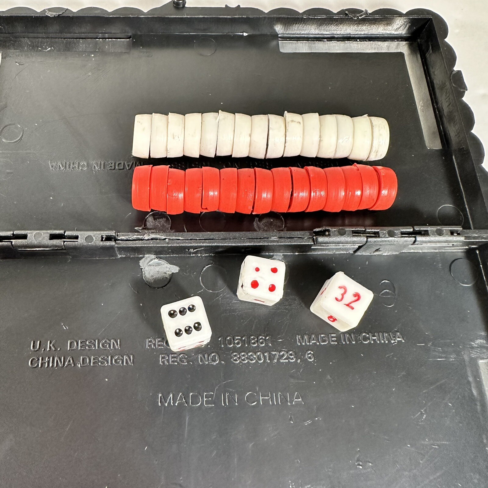 Miniature Magnetic Backgammon Travel Case Set Pocket Size Complete Set