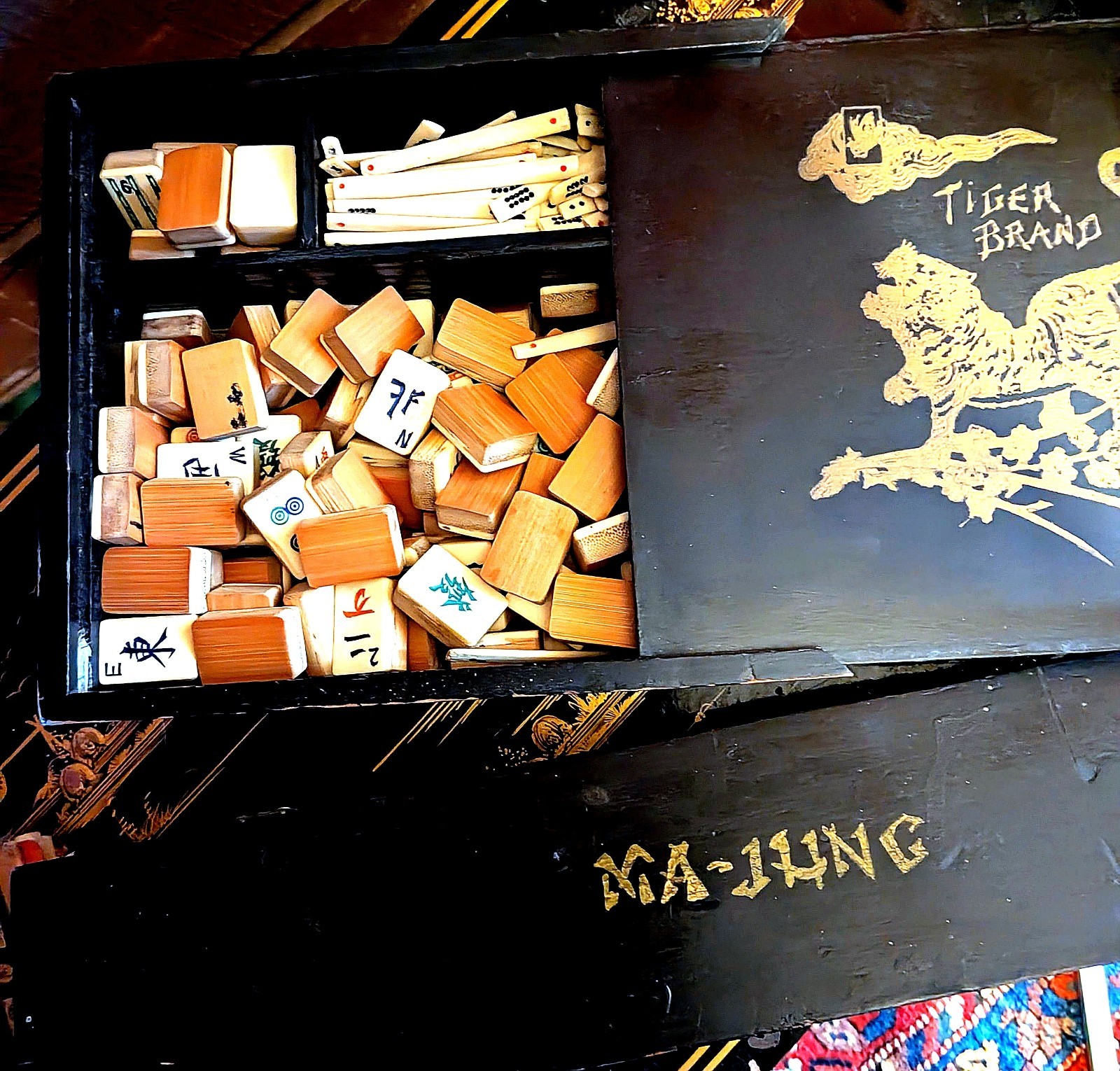 Antique 1920s Tiger Brand Mah-Jongg Set Bone Bamboo Tiles Babcock Rules Book