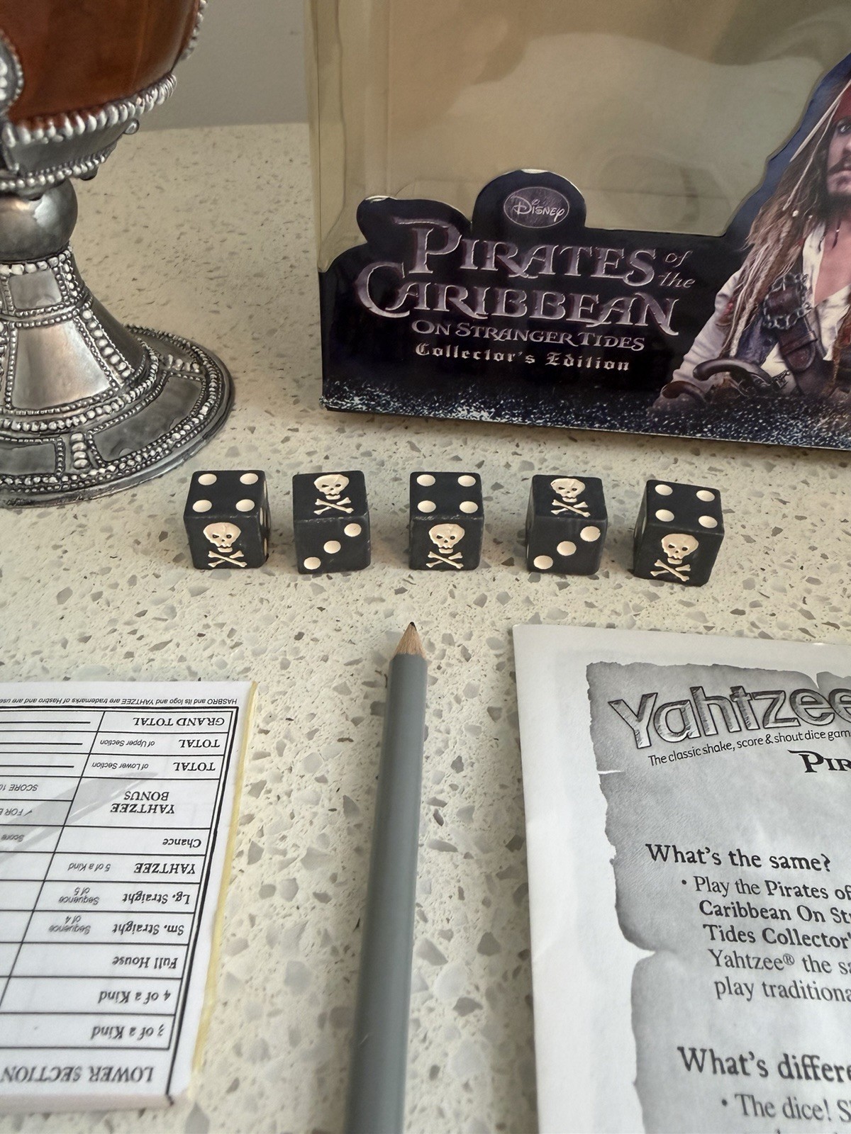 Yahtzee Pirates of the Caribbean On Stranger Tide Collector’s Edition
