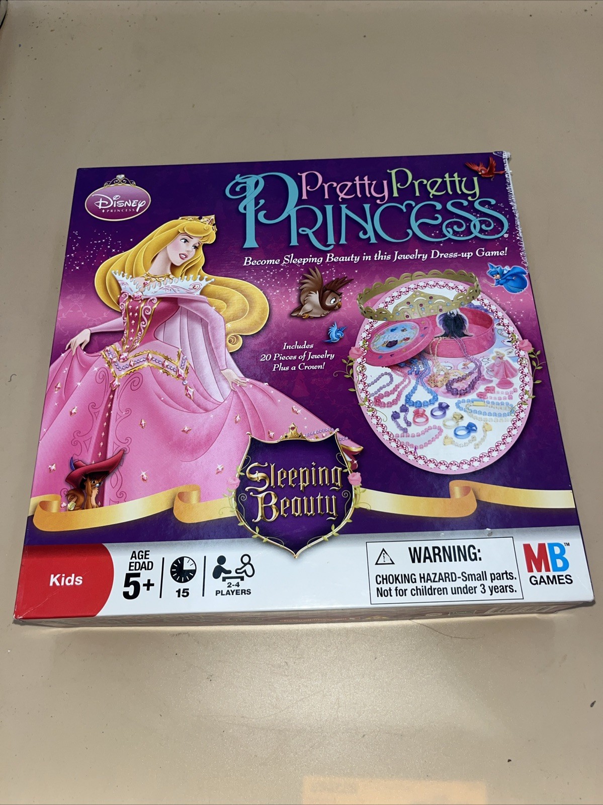 Disney Pretty Pretty Princess Dress Up Game. 20 Pieces Of Jewelry Plus A Crown.