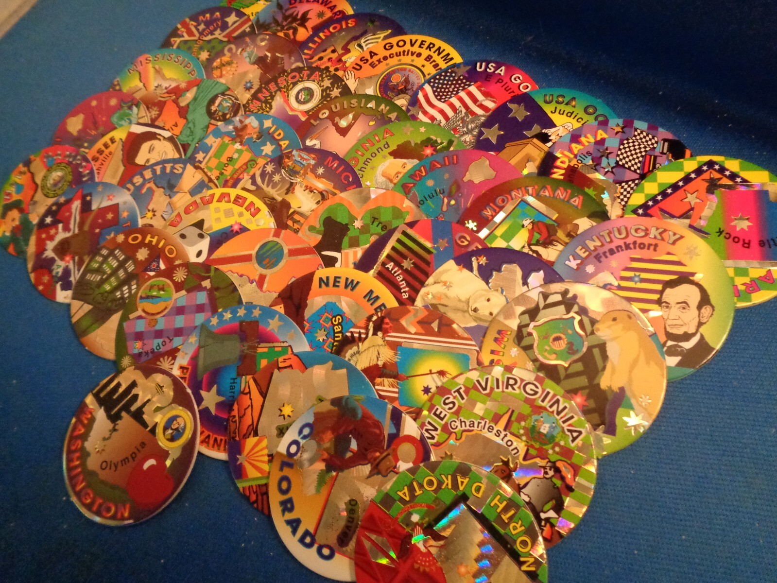 AMERICA THE BEAUTIFUL / 1995 ASC UNITED STATES – POGS / MILK CAPS (46) CAPS