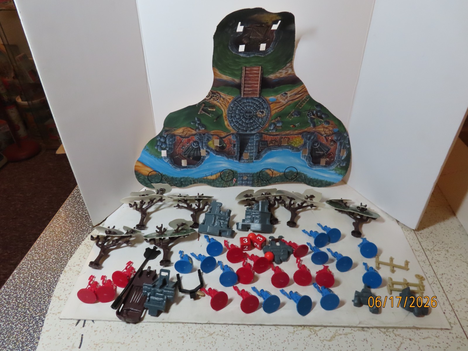 1994 Pressman Weapons & Warriors Castle Combat Set Board Game Almost Complete