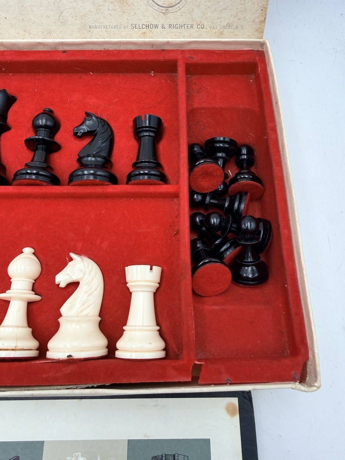 Vtg Deluxe Chess Set 1968 Selchow & Righter Complete In Box SelRight Felt Bottom