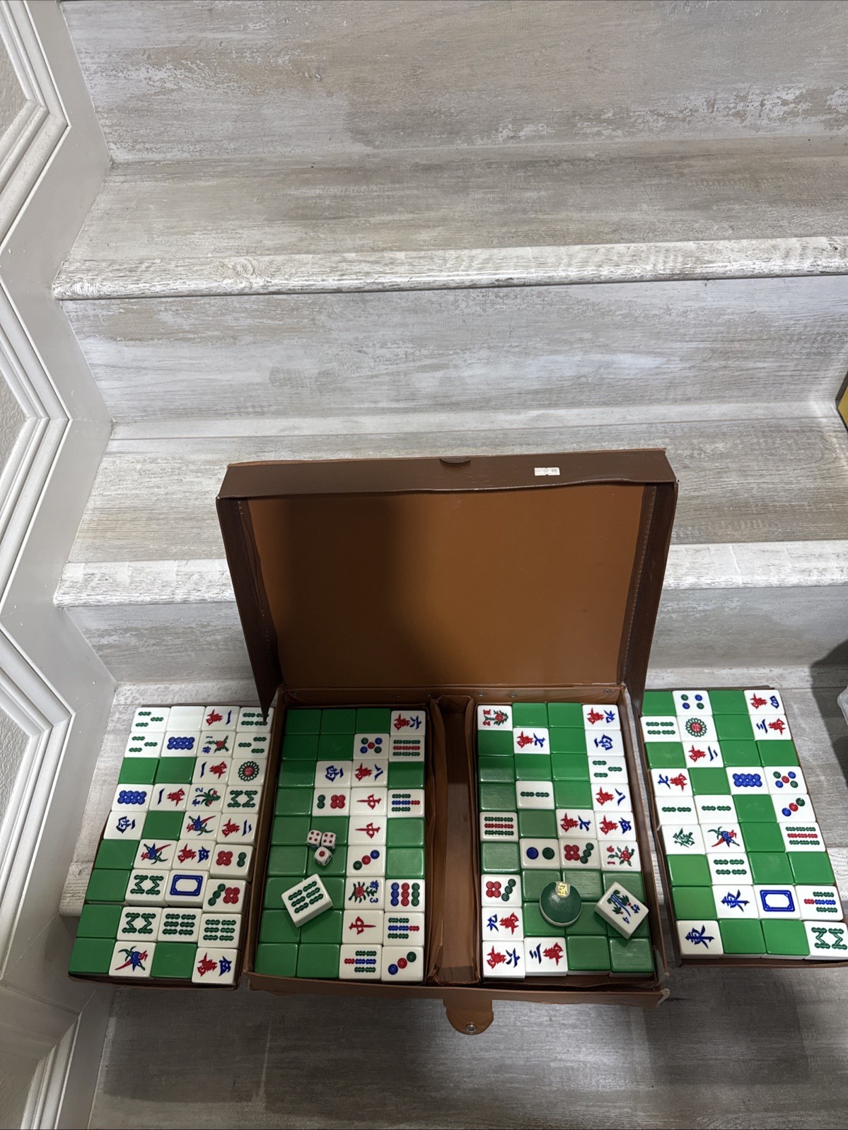 Vintage Mahjong Set 146 Melamine Tiles with Case Dice and Chips Traditional Game
