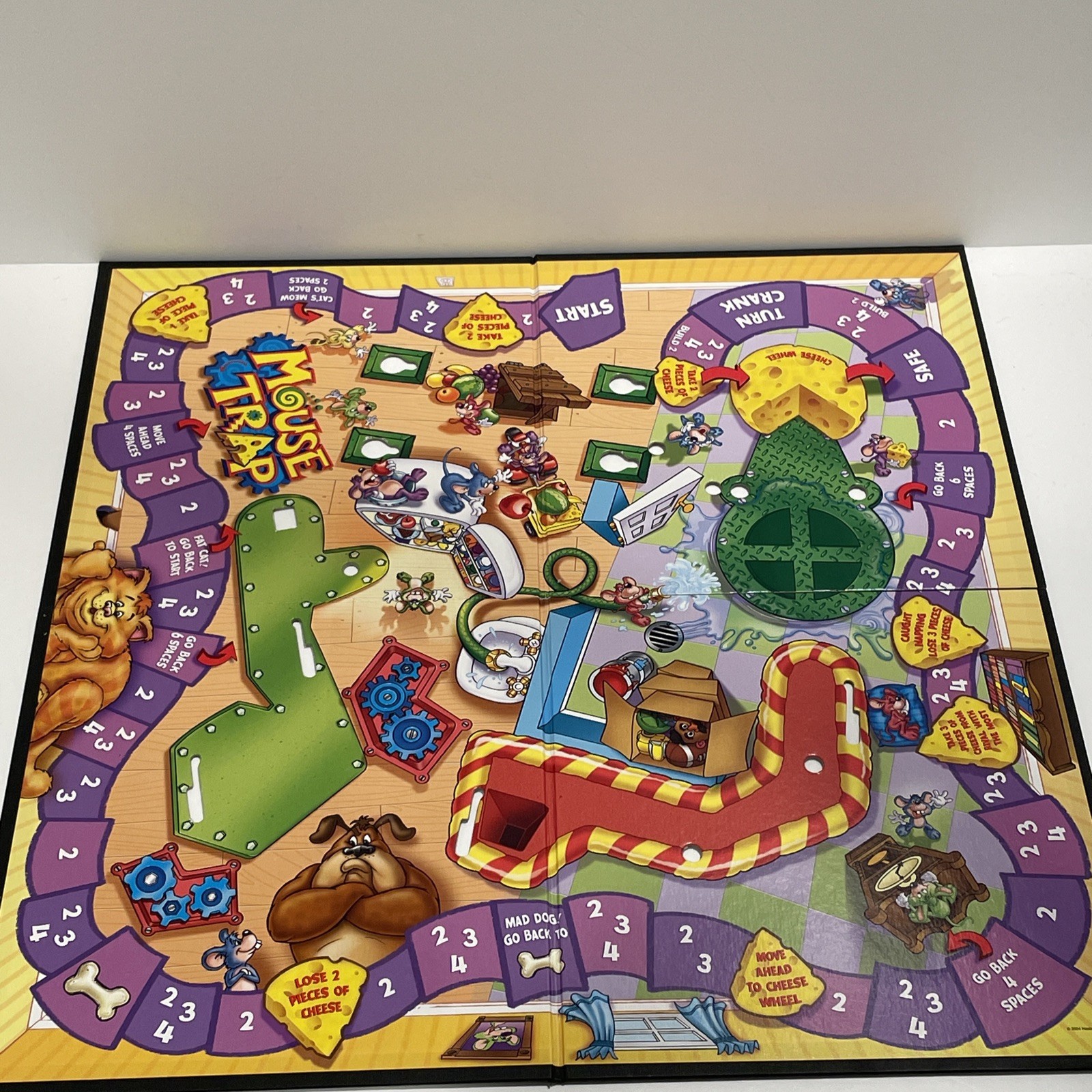 Y2K Mouse Trap COMPLETE Milton Bradley 2005 Classic Board Game Kids Family