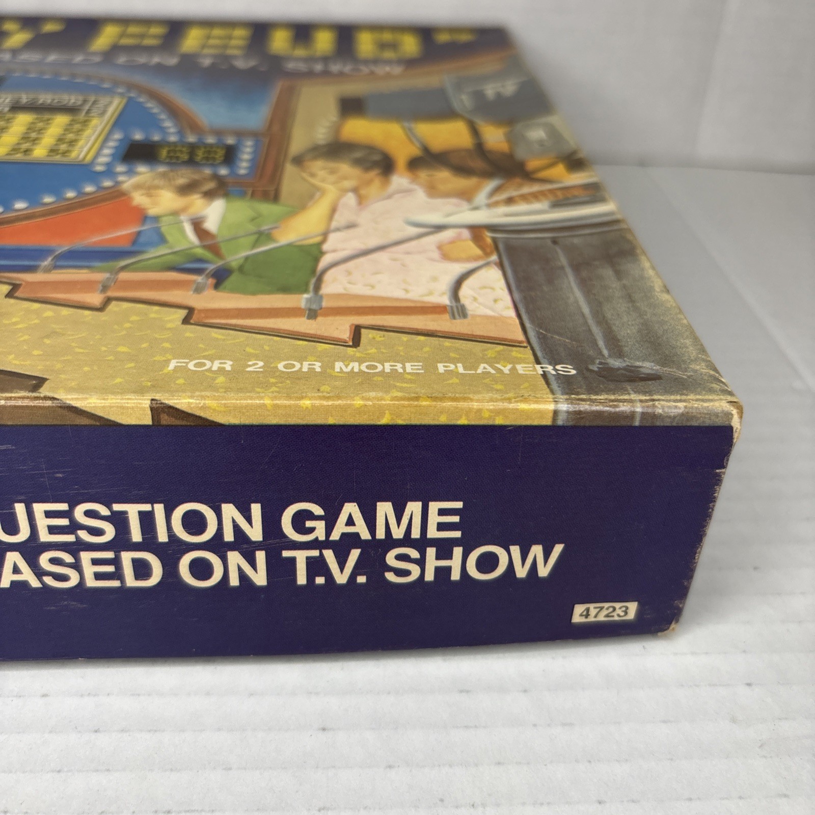 VINTAGE (1977) MILTON BRADLEY “FAMILY FEUD” BOARD GAME *Ages 10 to Adult* {USA}
