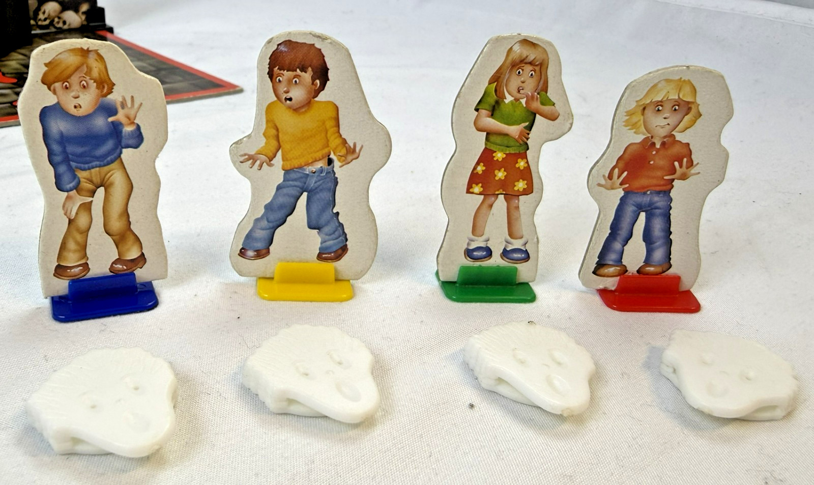 MB Games Haunted Castle Board Game Party Game Complete Vintage 80s