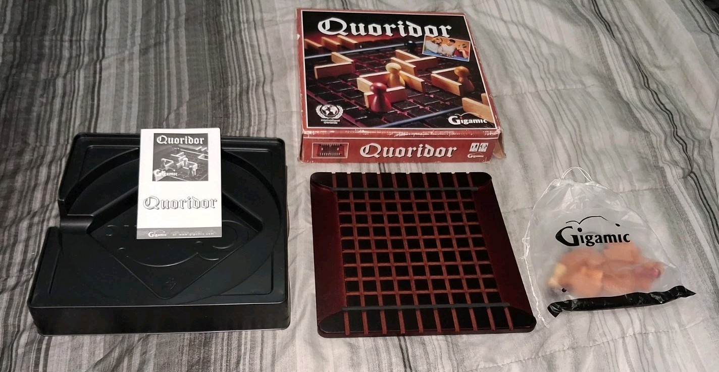 Quoridor Board Game Gigamic 1997 Complete Wooden Strategy Game Smoke-Free Home