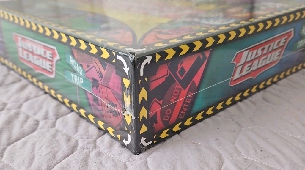 DC Comics JUSTICE LEAGUE Board Game Road Trip Epic Game Strategy NEW SEALED