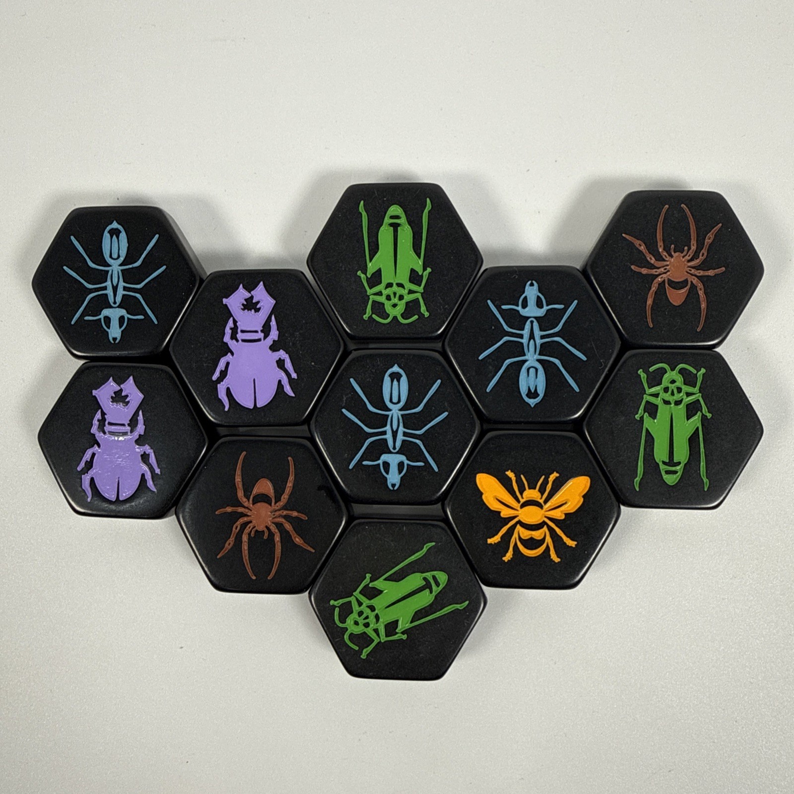 HIVE Tile Board Game COMPLETE John Yianni Smart Zone Gen 42 Award Winner!