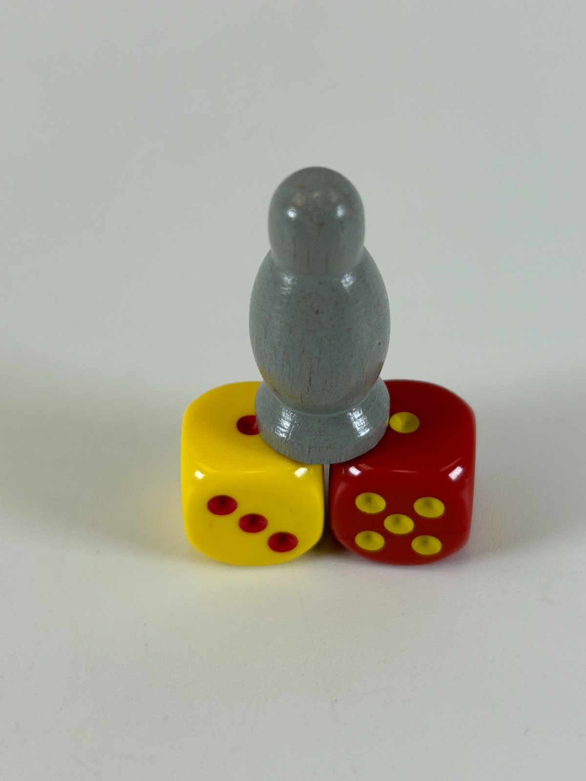 Settlers of Catan Set of 2 Game Dice & Robber Replacement Red & Yellow Preowned