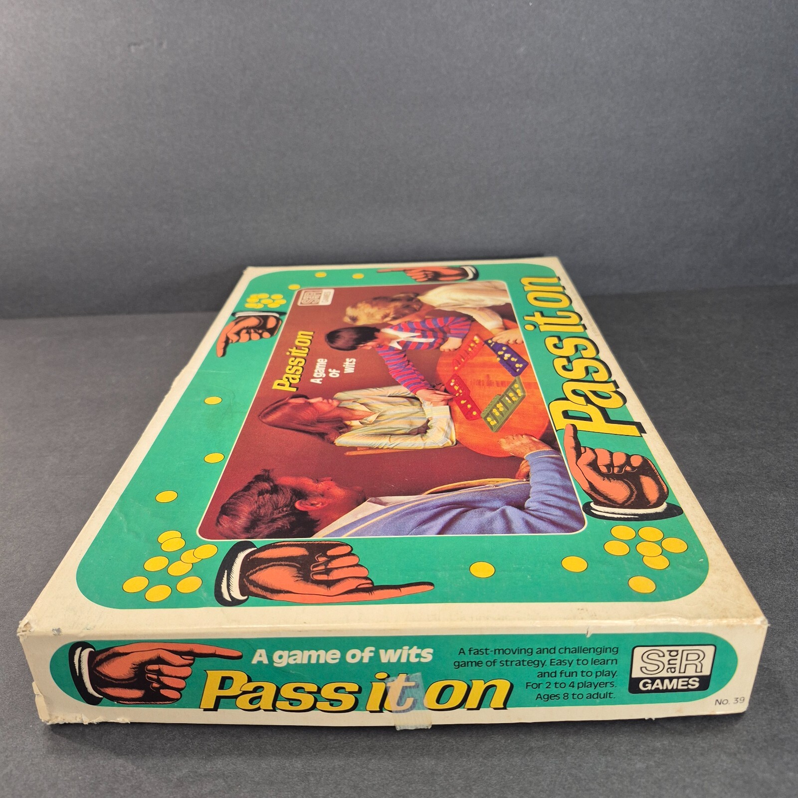 Vintage Selchow & Righter Pass It On Game A Game of Wits 1978