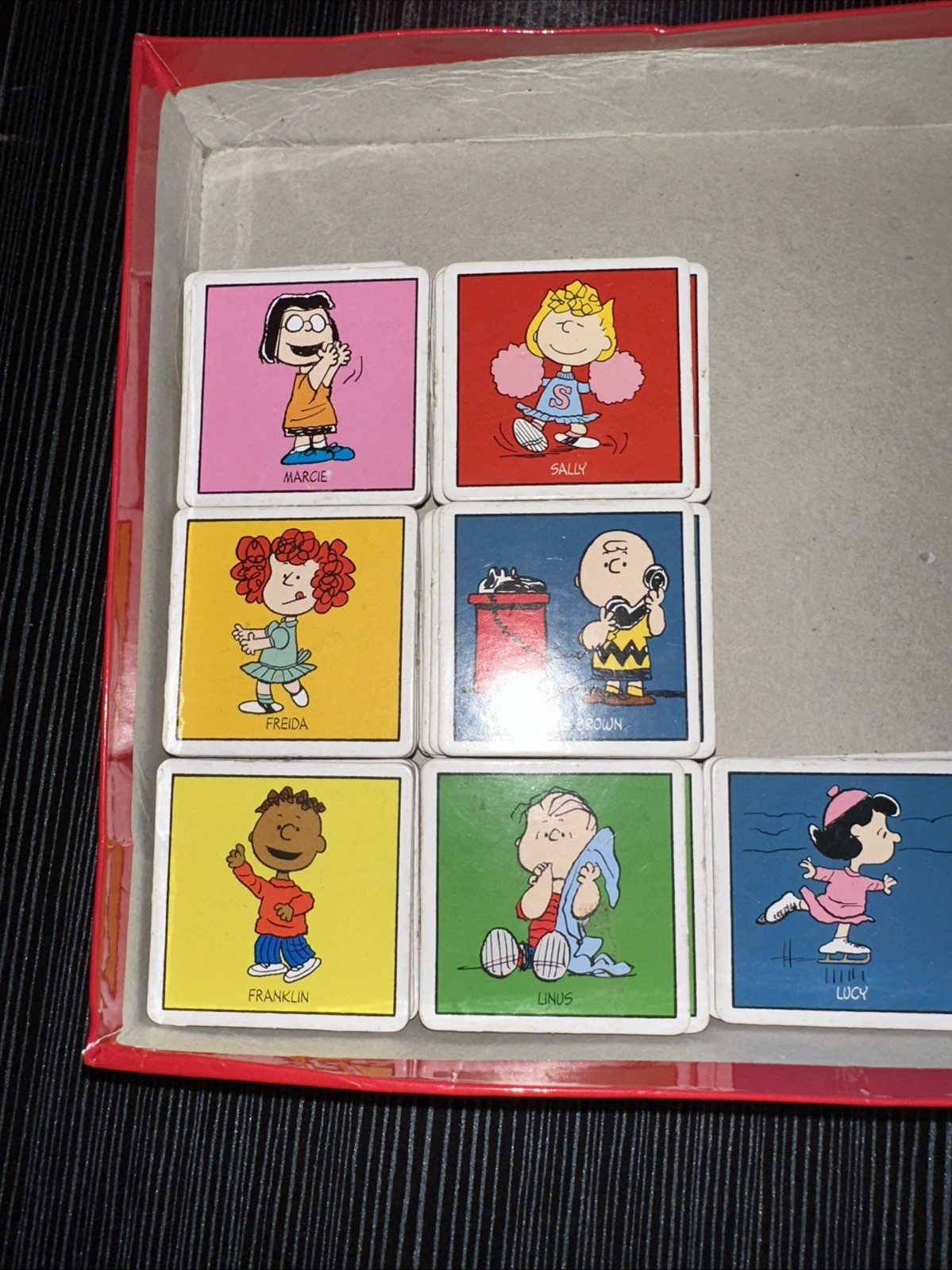 Peanuts Classic Matching Game 2014 Wonder Forge Snoopy/Peanuts 66 Tiles