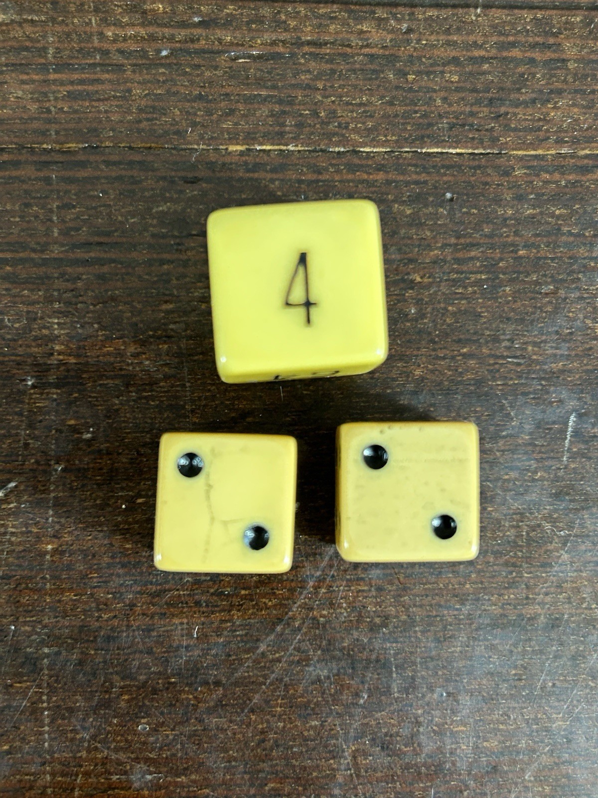VTG Lot 30 Catalin Bakelite Backgammon Red & Butterscotch 3/4 X 3/16 & 3 Die (k)