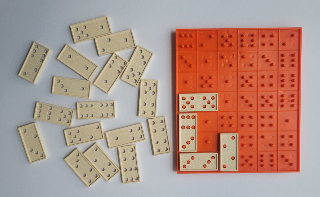 Lot of Vintage Board Games – Qubic, Catch 21, Hi Q, Press Ups, Break Away + 1