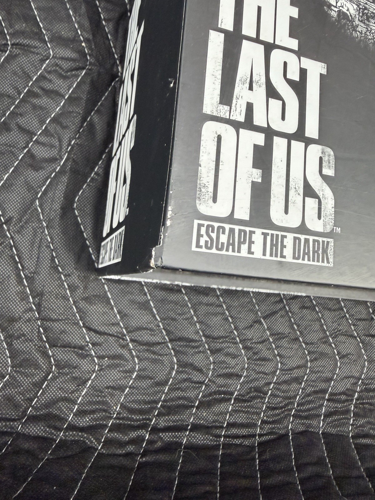The Last of Us: Escape the Dark Collector’s Edition Horror Board Game 1P