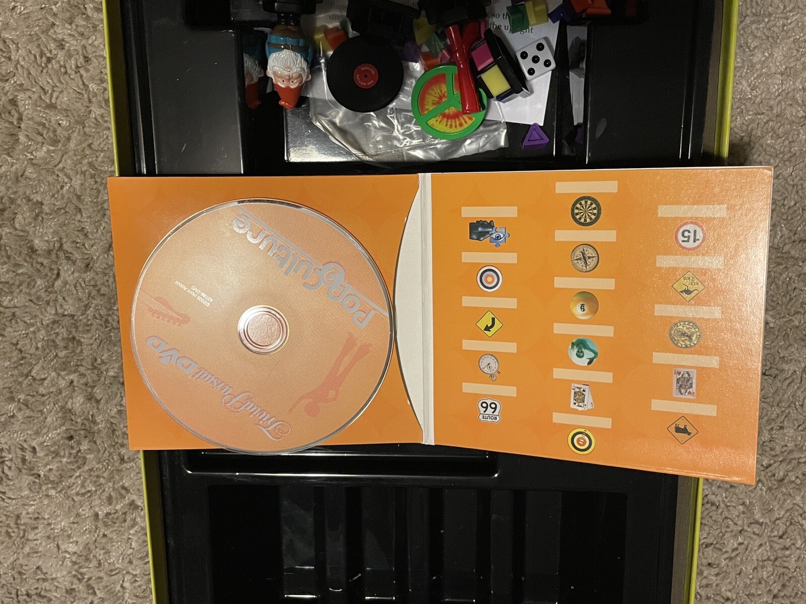 Trivial Pursuit DVD Pop Culture 2 Parker Brothers Board Game COMPLETE SET