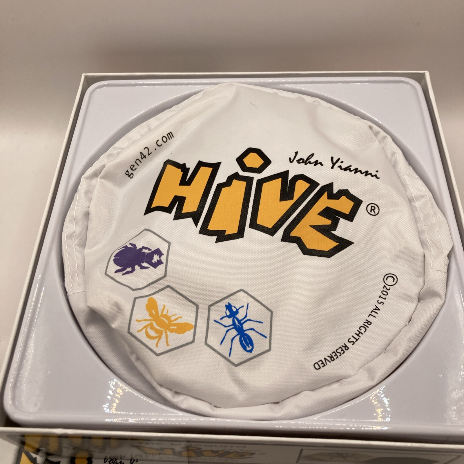 Hive Board Game 2 Player Family Fun Strategy Travel Party Entertainment Game