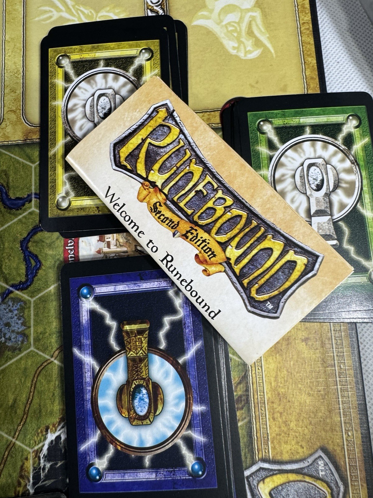 Runebound 2nd edition + 2 Extra Expansions Read