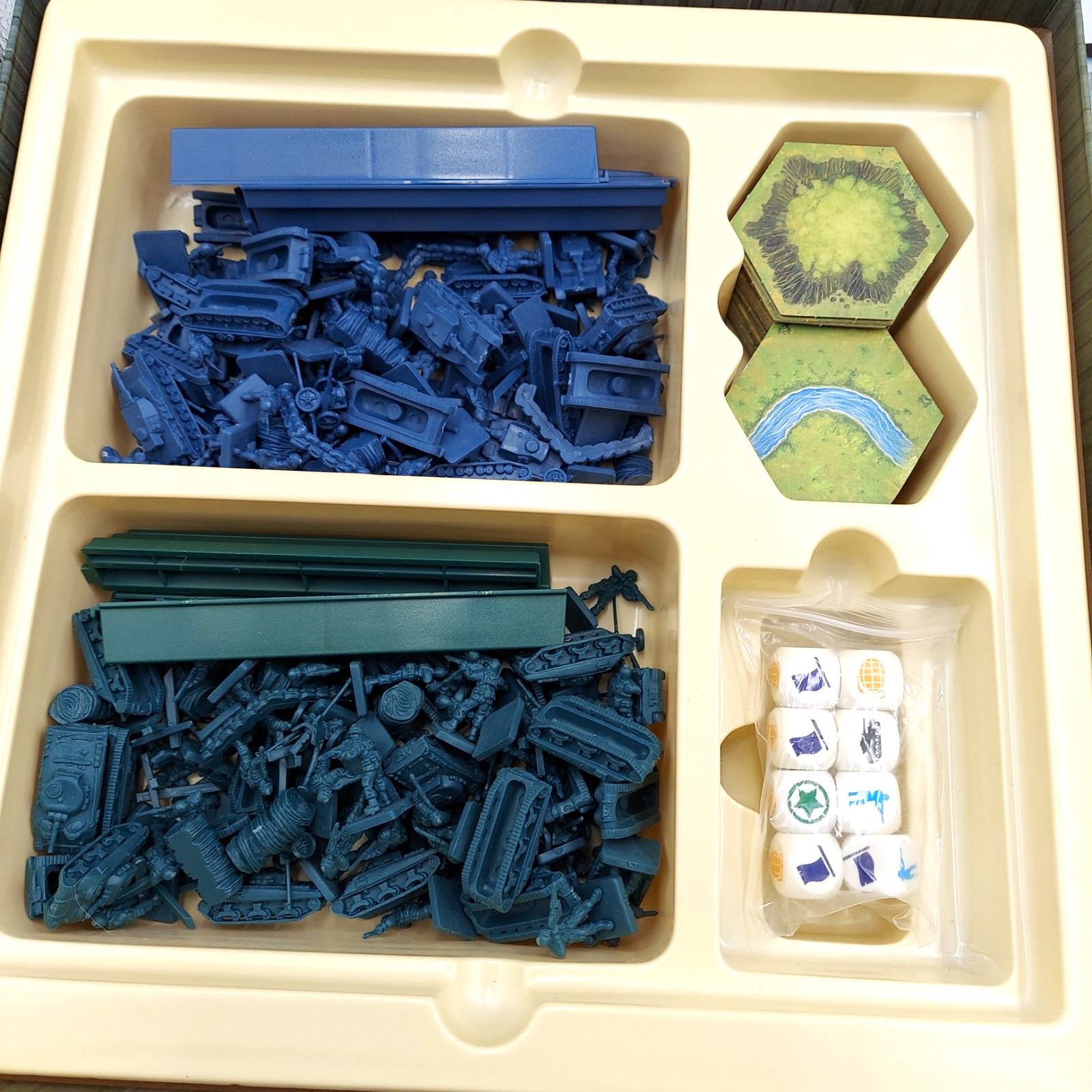 MEMOIR ’44 Days of Wonder Board Game – 7301 Richard Borg COMPLETE