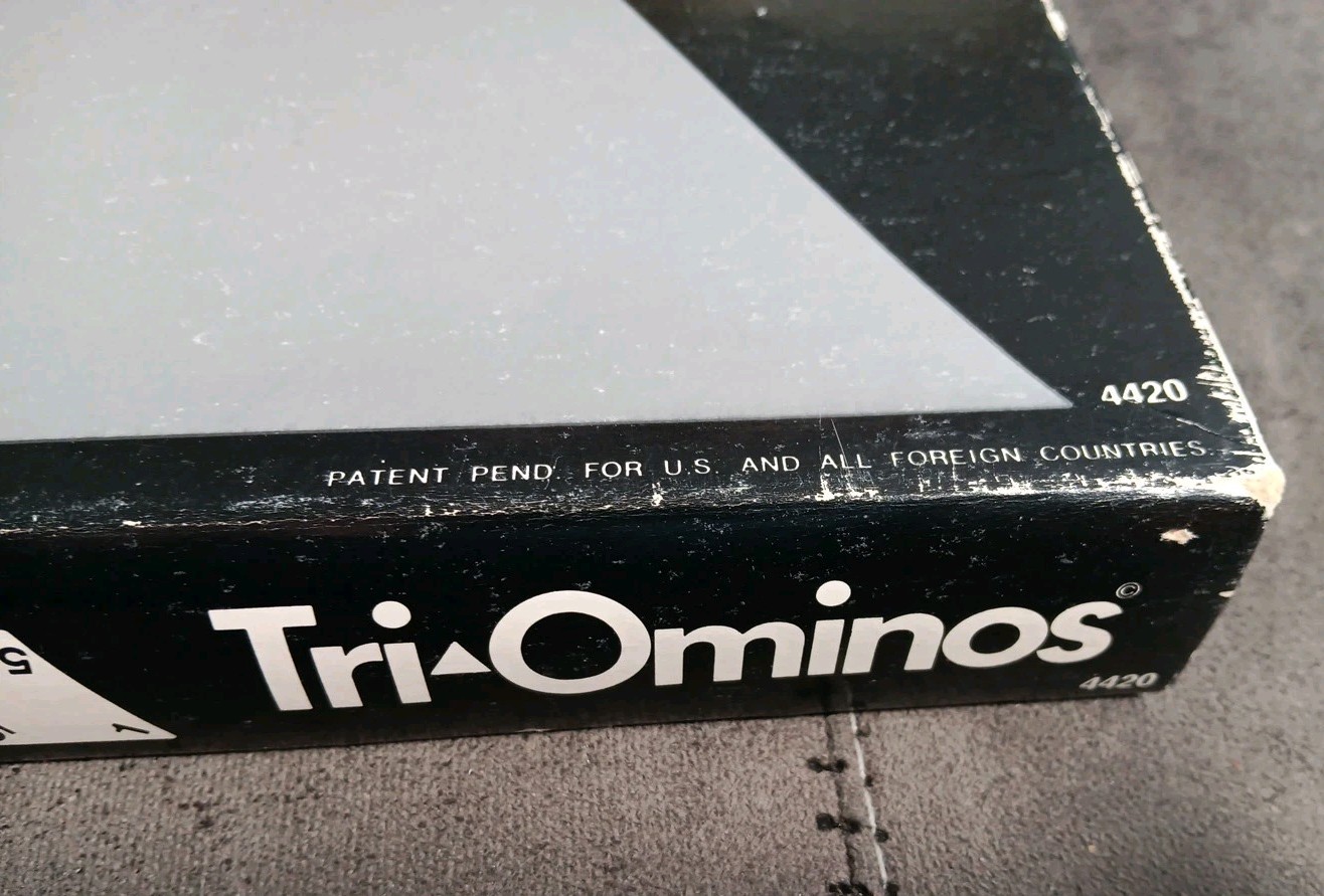 VINTAGE Tri-Ominos THE TRIANGLE GAME – Original Box – Pressman #4420