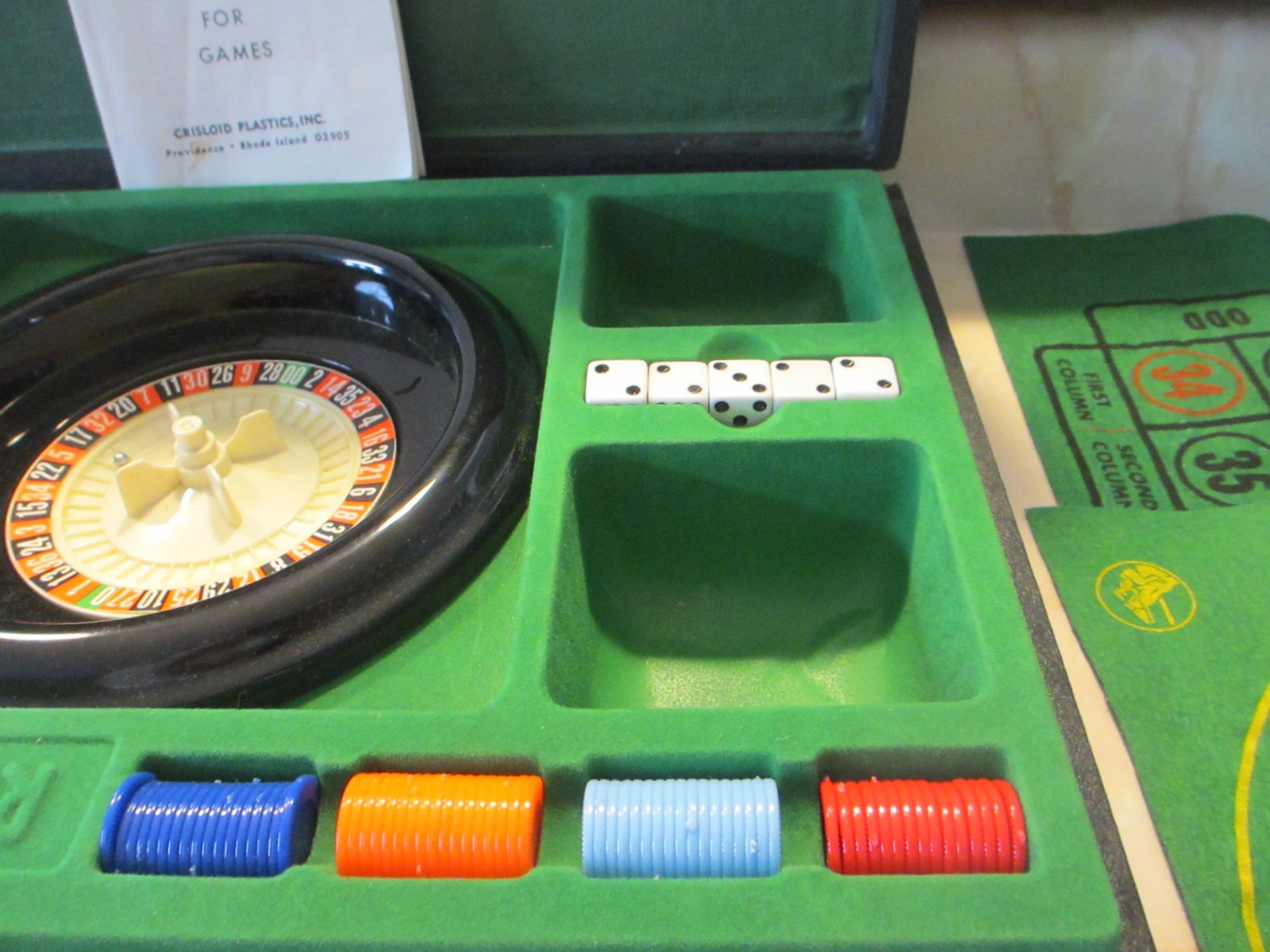 VINTAGE CRISLOID ROYAL GAMBLER’S BRIEFCASE 60’S MCM ROULETTE HORSE GAME CASINO
