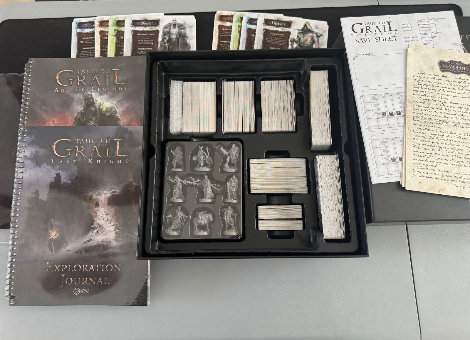 Tainted Grail: The Fall of Avalon LOT W/STTRECH GOALS & 2.0 – BASE Game Painted