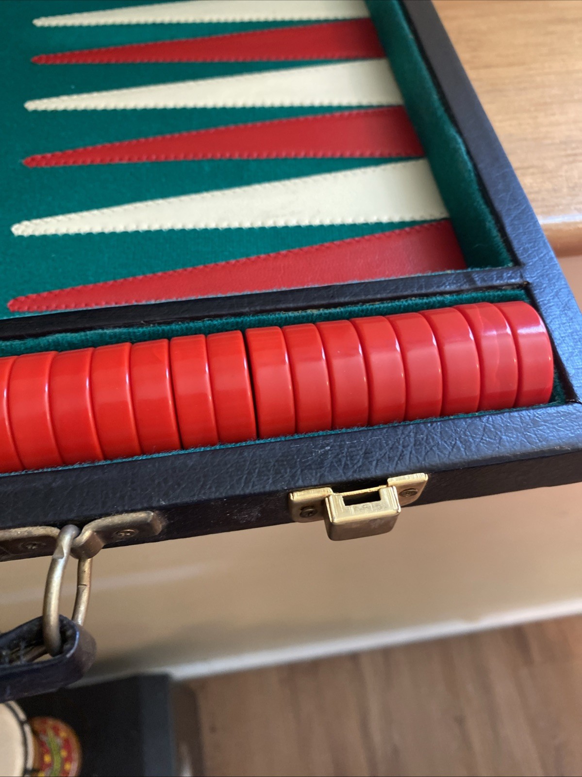 Backgammon Red White Green Set Retro Vintage Leather Style Case Travel Game Kit