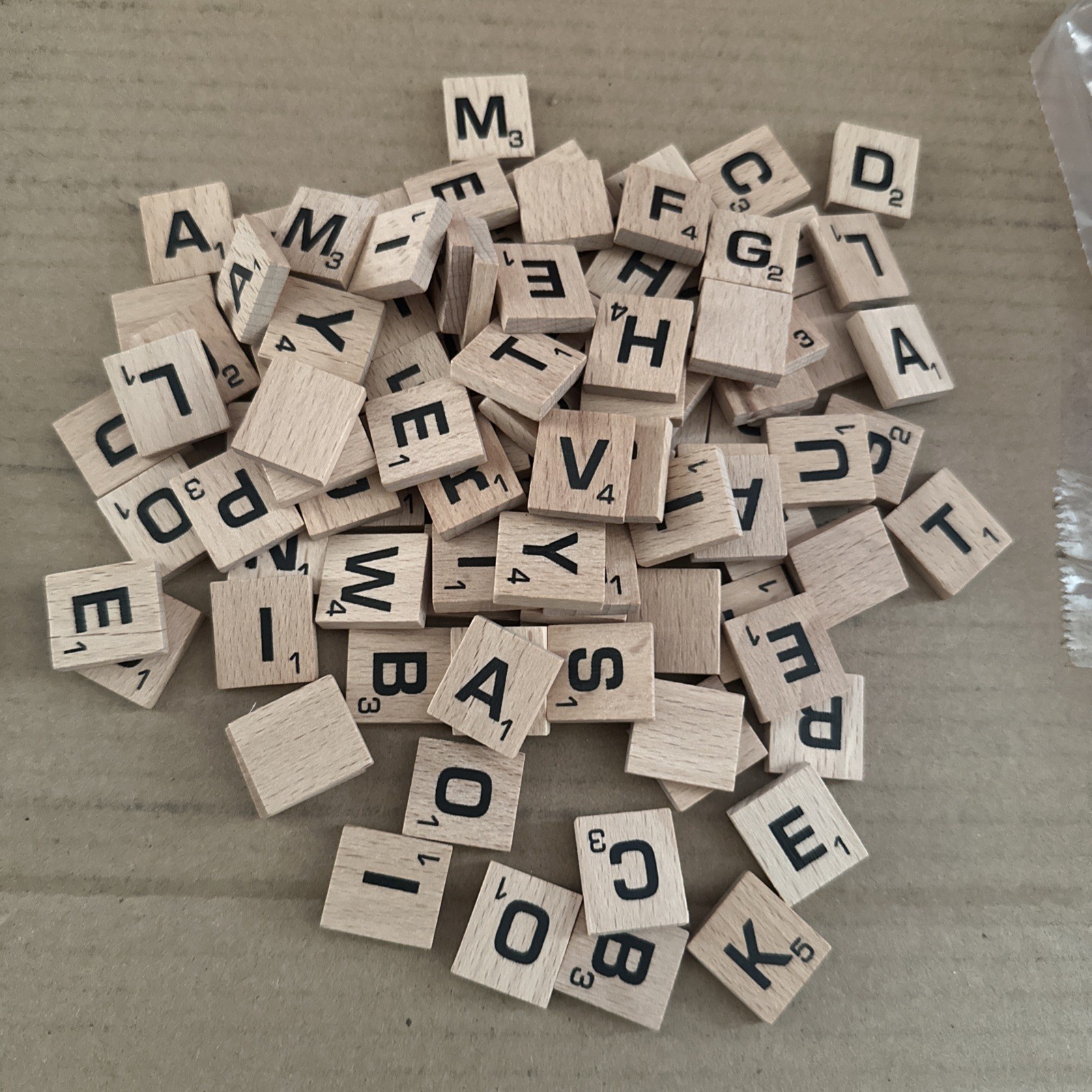 Hasbro Gaming Scrabble Crossword board game A8166 intact AND complete 100 TILES