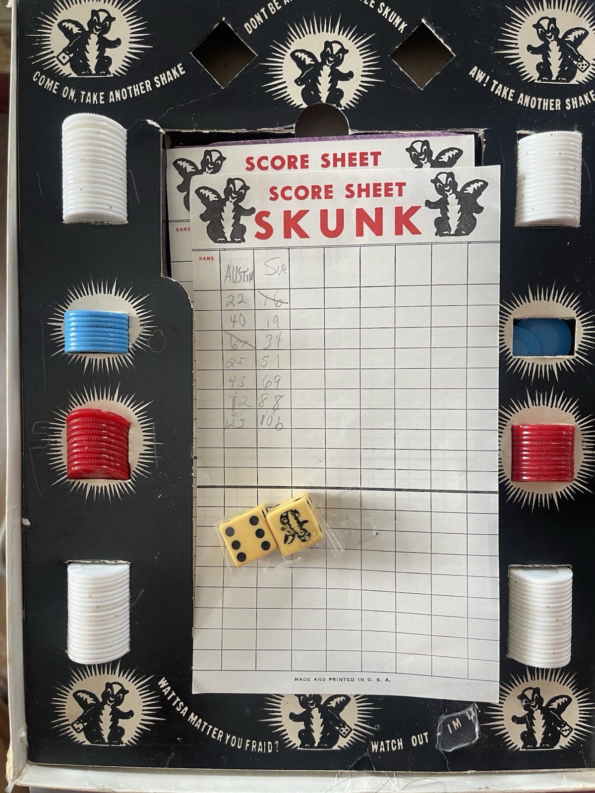 1953 Schaper Board Game SKUNK # 500 Good Condition Party Excitement Vintage 17