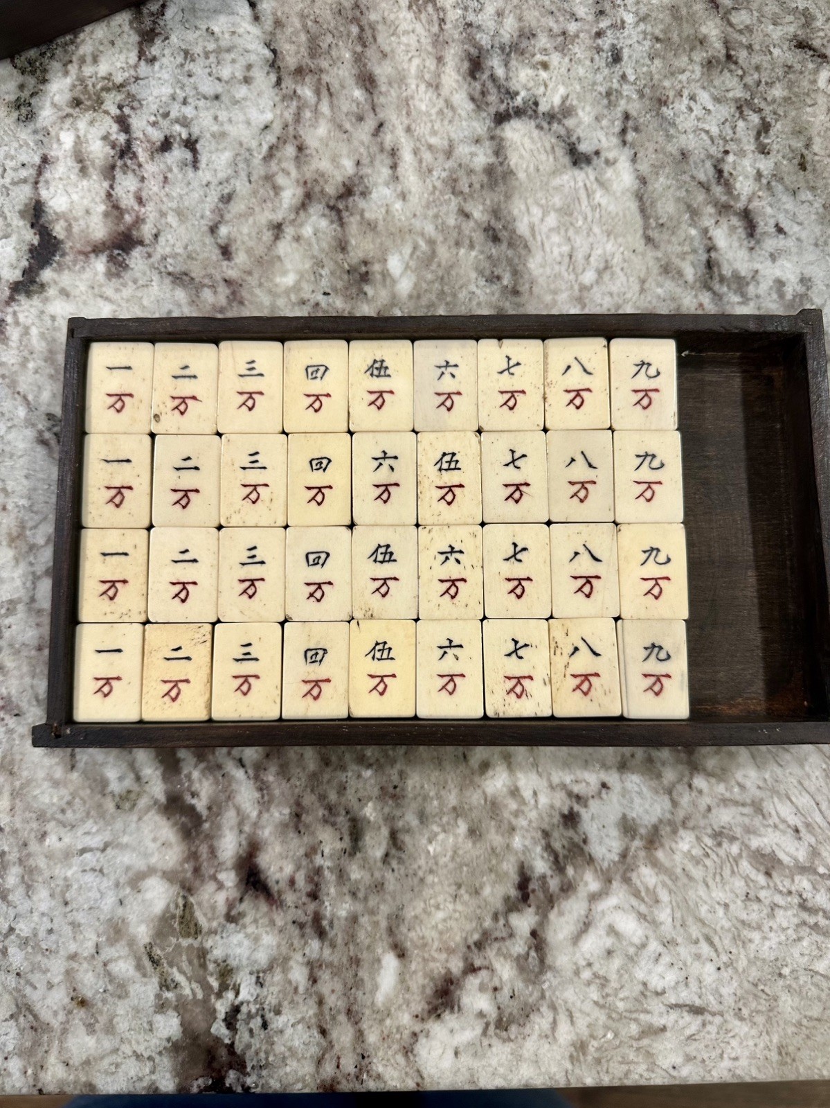 Antique Chinese Mahjong 5 Drawer Wood Box Set Bamboo Bone Mah-Jongg 144 pieces.