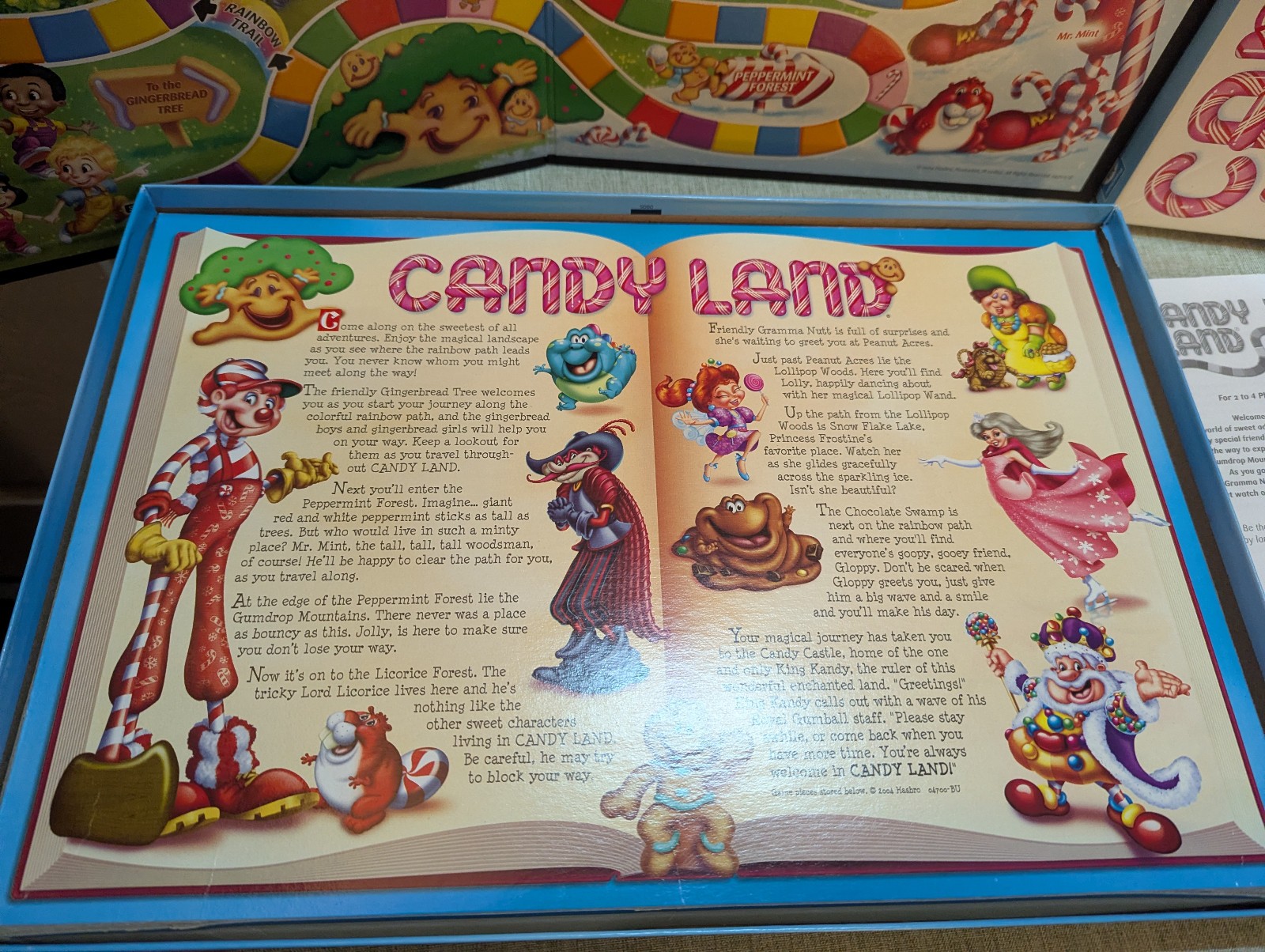 Complete 2005 Hasbro Milton Bradley Candy Land Board Game – 64 Cards & 4 Figures
