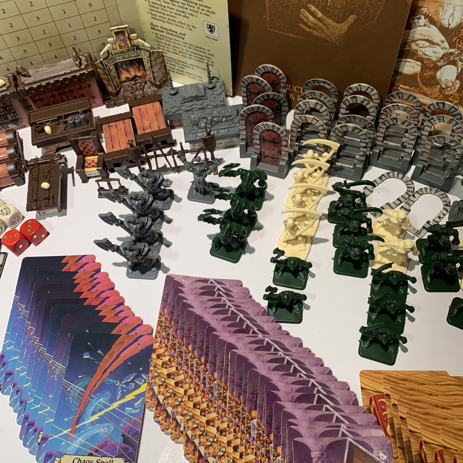 MB Hero Quest Board Game 1989-1990 + Kellar’s Keep Near Complete