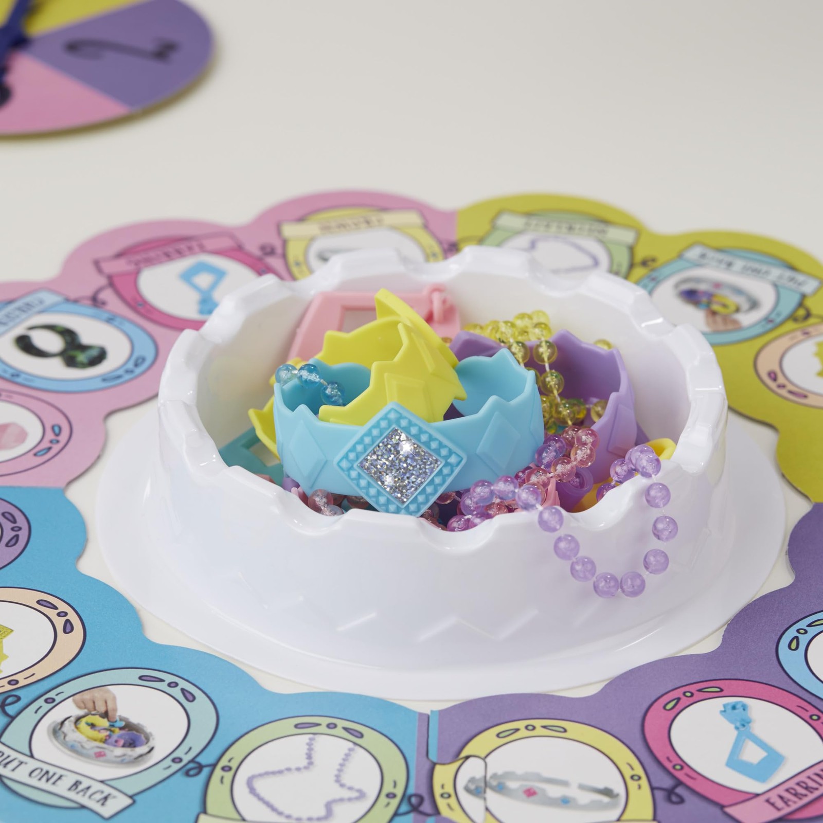 Pretty Pretty Princess Board Game Jewelry Dress Up Fun For Kids Ages 5 And Up
